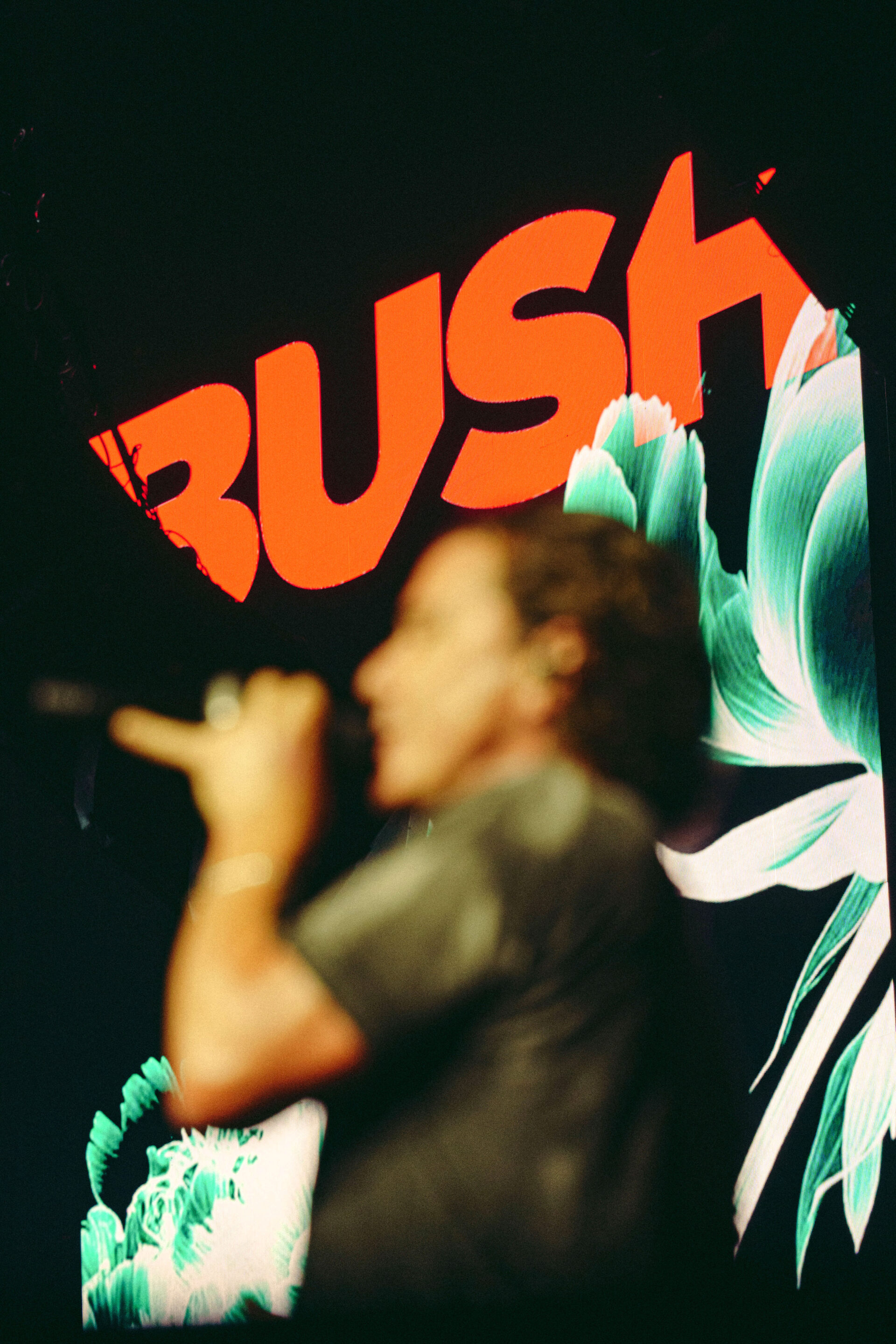 Bush, Berlin 2025 by ©Nicole Sassi, shot for Showgraphers